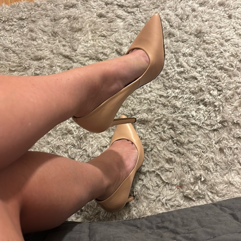 Worn once. Blush classy closed toe heels for work or any occasion.